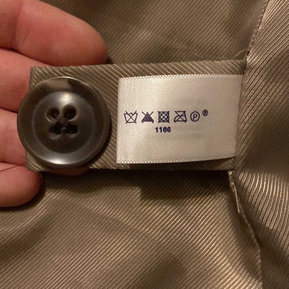 Gently used brown Gap coat. - Picture 5 of 8